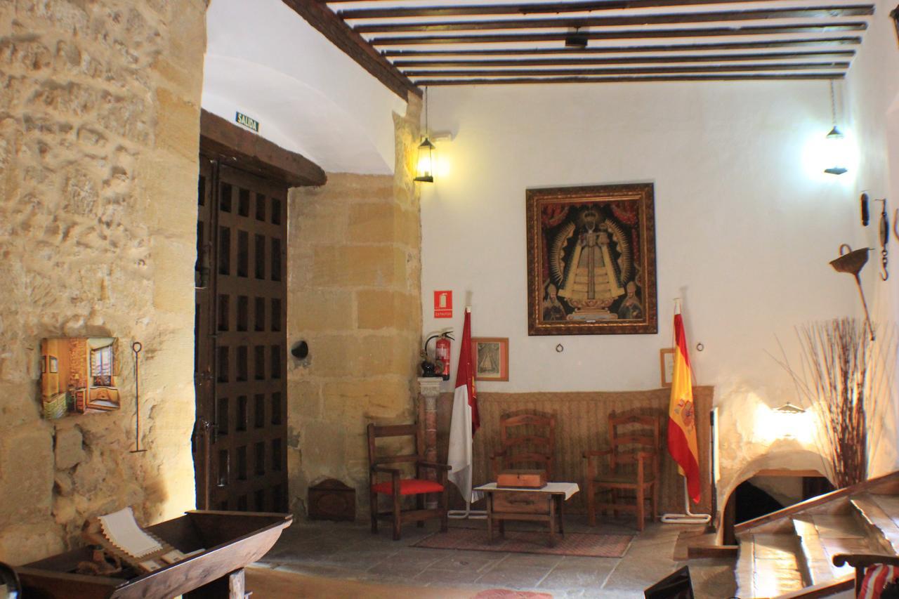 Casa Palacio Conde De Garcinarro Huete Екстериор снимка