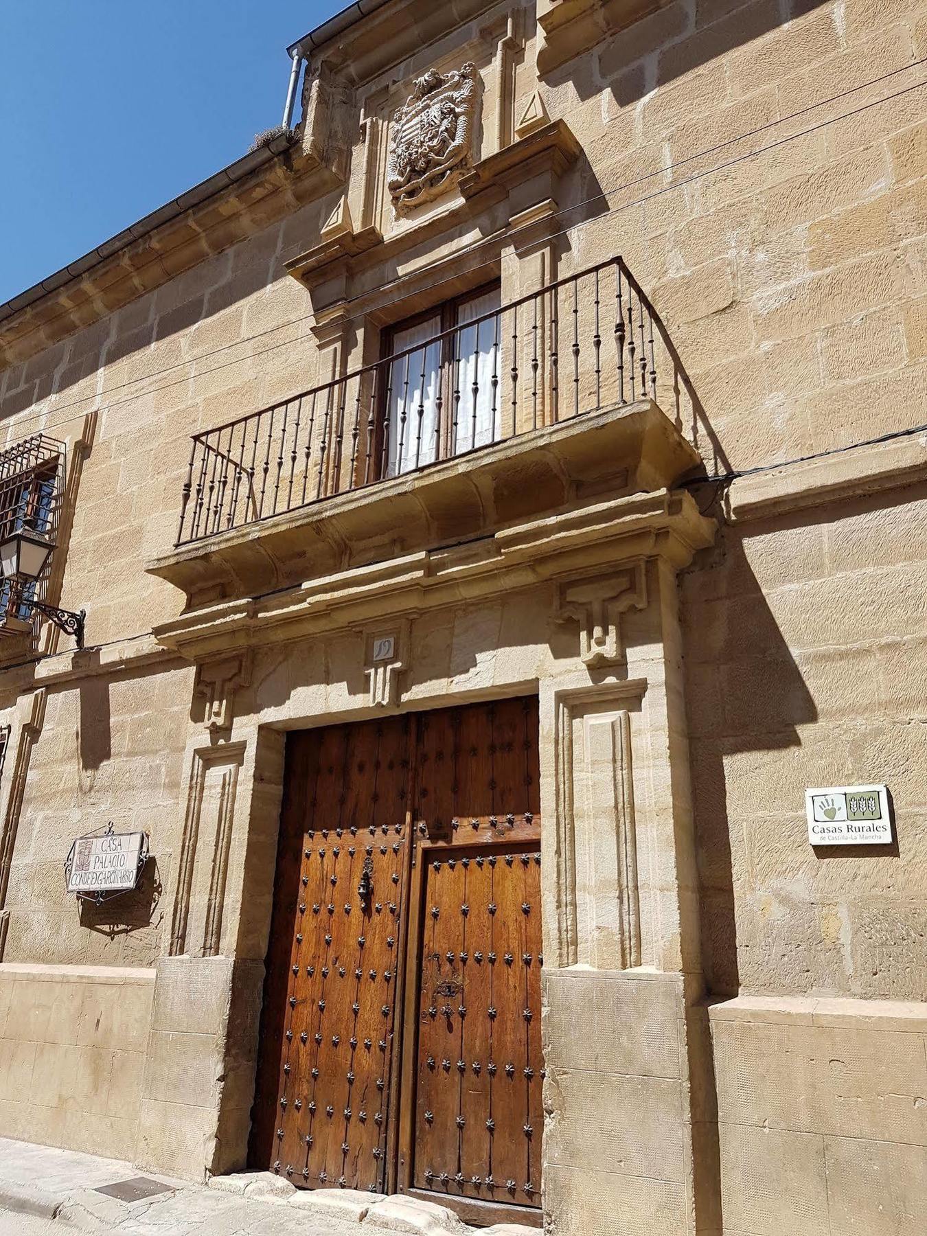 Casa Palacio Conde De Garcinarro Huete Екстериор снимка